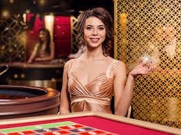Filipino players enjoying online casino games on plushph platform